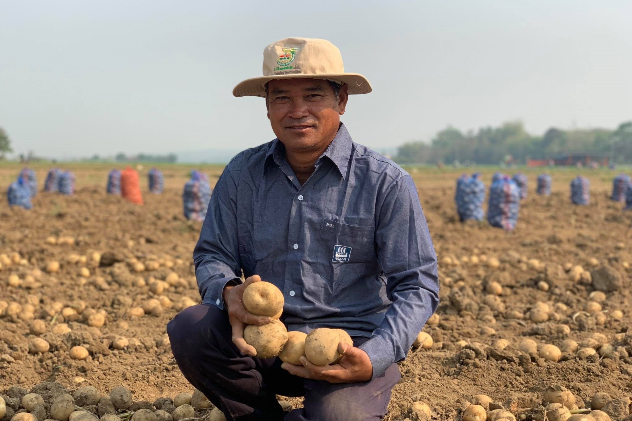 คุณจรัญ ปลุกเสก